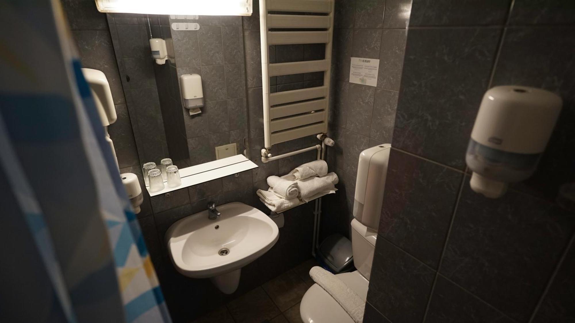 Hotel Vila Trandafirul Si Liliacul Caciulata Zewnętrze zdjęcie